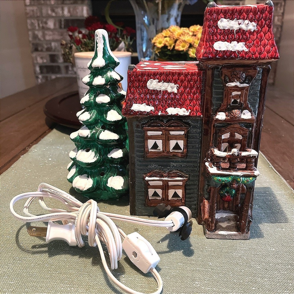 Dept 56 Original Snow Village Centennial House 5020‑2 (1982) w/ Cord